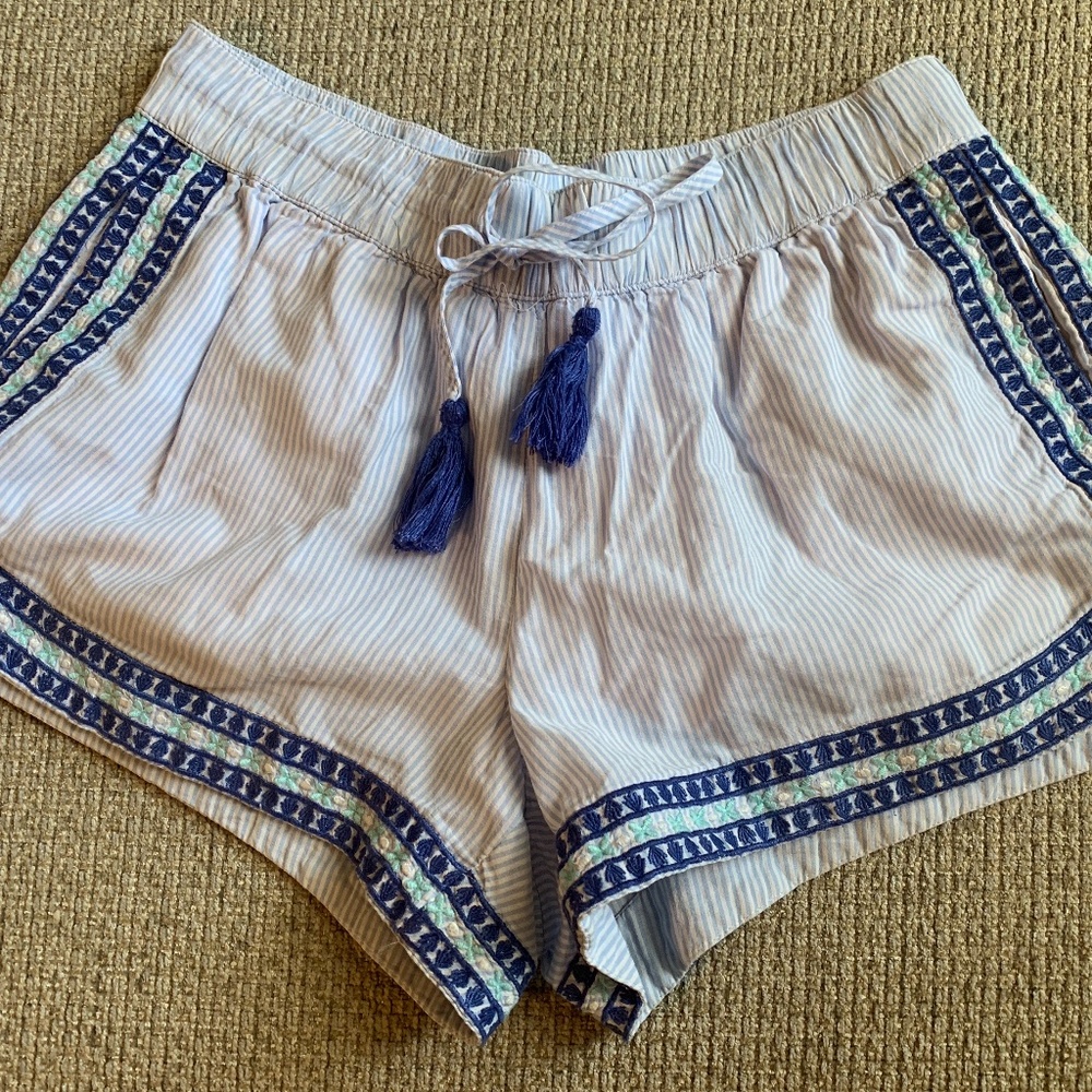 Vineyard Vines Draw String Shorts: Blue, Size S